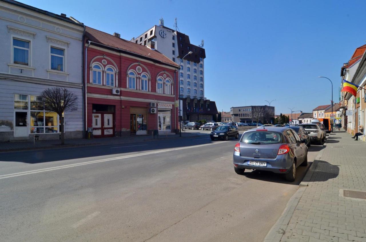 Apartament 1 Central Târgu-Mureş Exteriör bild